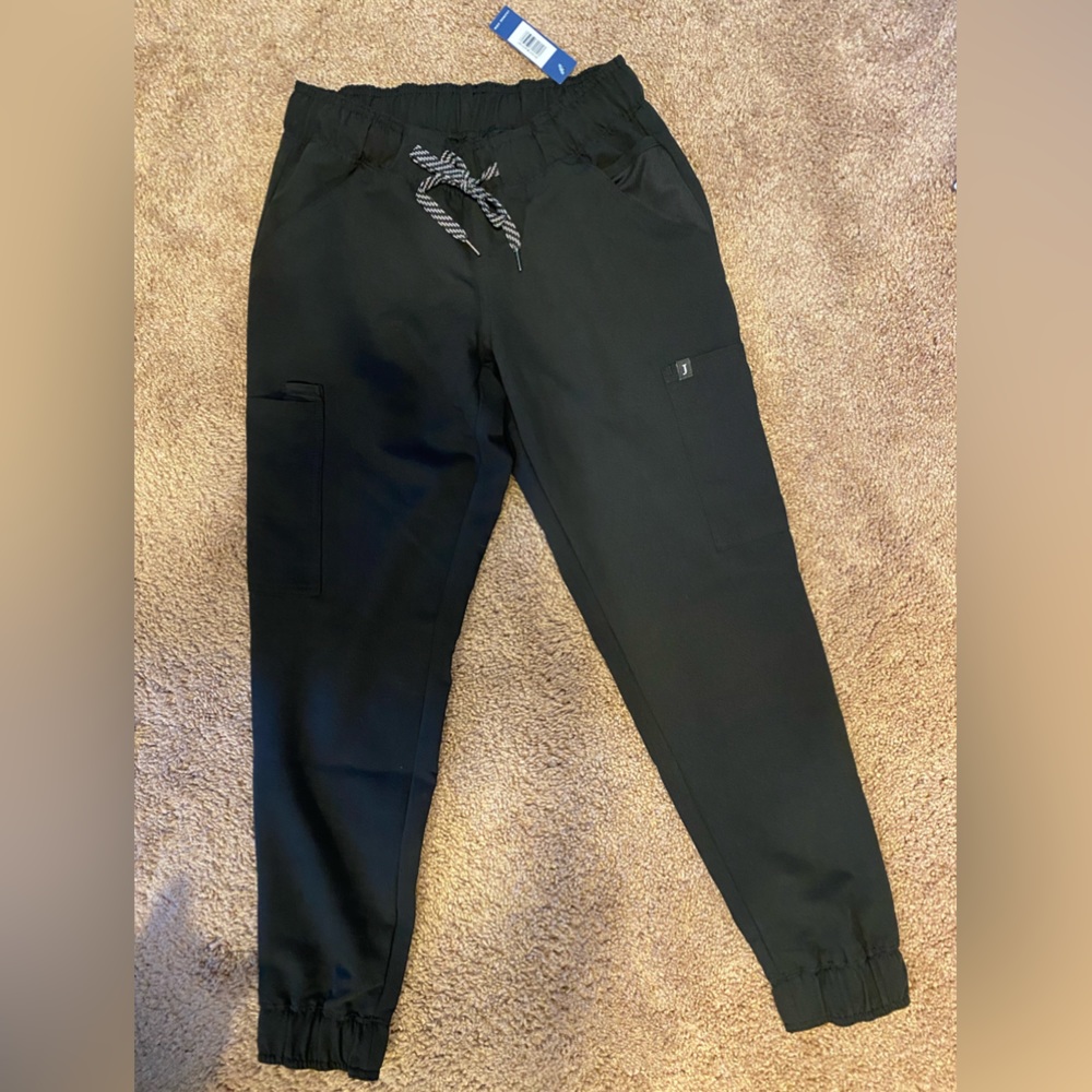 Brand new x-small Jaanuu scrub joggers